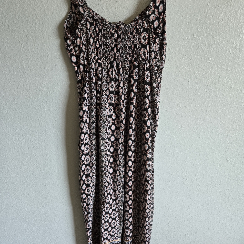 Patterned Romper - Picture 7 of 7